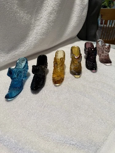 Lot Of 6 Vintage Glass Various colors Fenton? Cat Head slippers / shoes