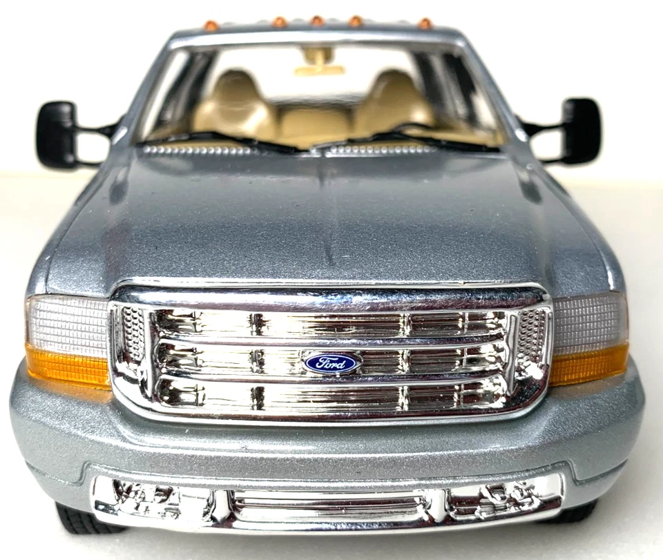 Harley Davidson Ford F-250 двойная кабина с двойкой / масштаб 1:24 INV # 3137 (S3-4) - Изображение 4 из 4