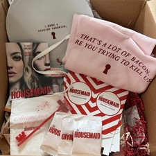 SYDNEY SWEENEY - THE HOUSEMAID - Promo Set Apron, Plate, Etc