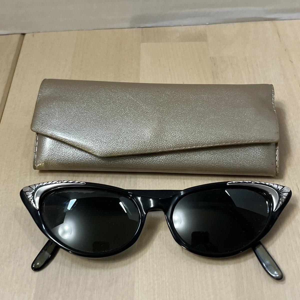 Vintage Rayex Black Cat Eye Fancy Sunglasses Amazon.com: Retro Black Cat Eye Vintage Party Sunglasses  main image 3