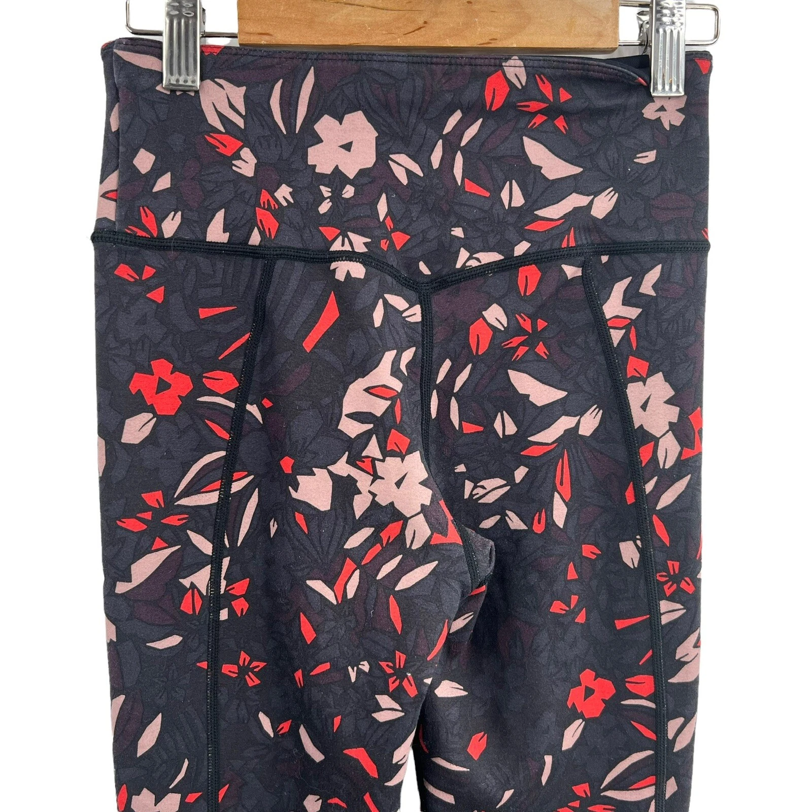 sweaty-betty all over floral leggings