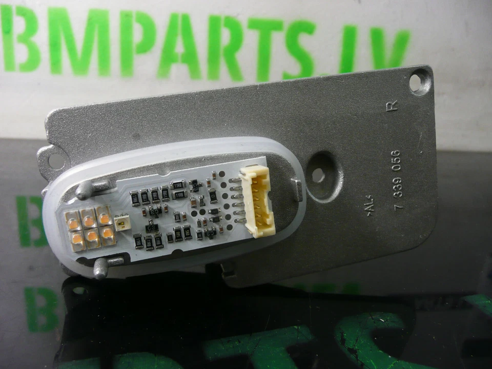 NEW BM BMW 7 SER F01 F02 F03 LCI LED MODULE FOR TURN SIGNAL, RIGHT 63117339056 - Image 2 of 3