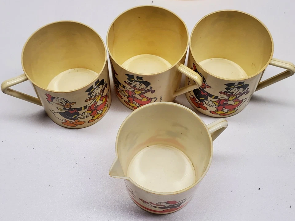 Juego de té de plástico para niños Walt Disney Mickey Mouse Club 1960 de colección 4 tazas de té y plato Foto 2 de 4