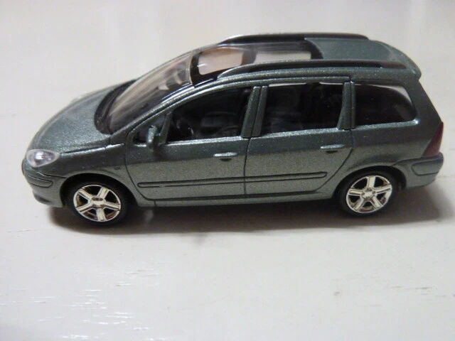 NOREV 3 INCHES PEUGEOT 307 SW - Photo 4/4