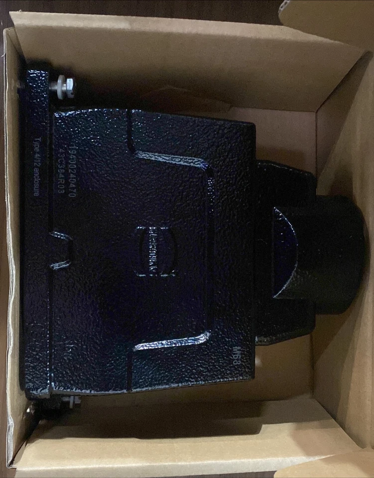 HARTING 19400240470 24 HPR Enlarged Hood - Image 4 of 4