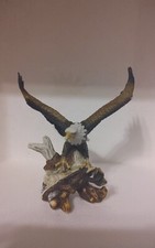 Eagle Taking Flight Statuetta