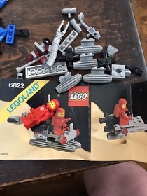 HUGE LOT Lego Land 6822 (1981)& 6928 (1984) Lego&rsquo;s Toys Space Rover Astronauts