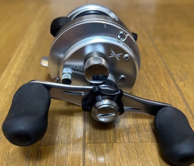 Shimano 12 Calcutta 200 Baitcast Fishing JDM Reel Right Handle