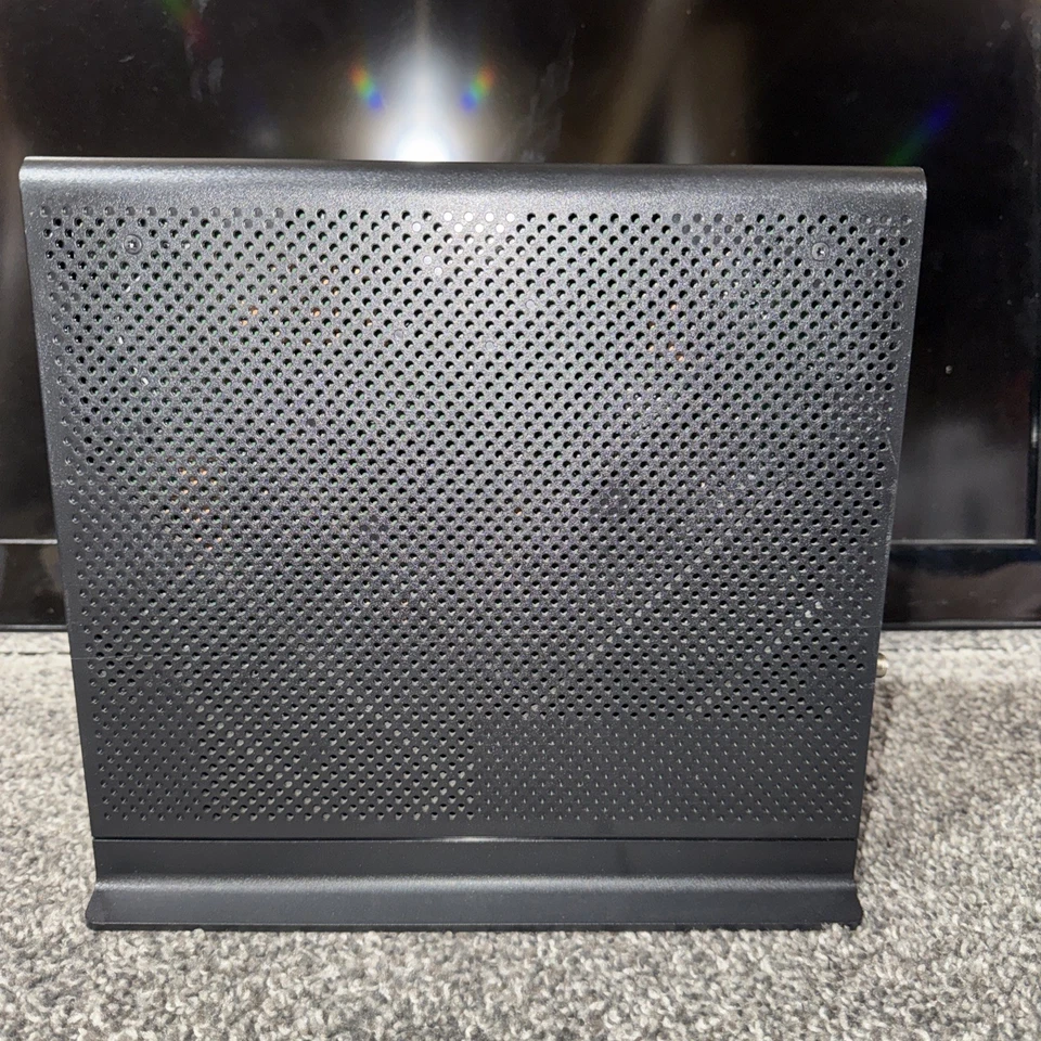 Technicolor TC8715D WiFI Cable Modem with built in router - Image 3 of 4