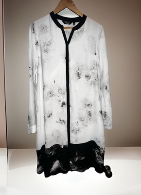 New SIMPLY VERA WANG ShirtDress With Bloc Minimalist Bloom BlackWhite Silky Sz M