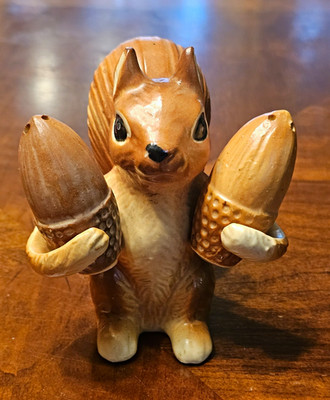 Vintage Japan Squirrel Acorn Salt Pepper Shakers Ceramic Hugger DA Quality MCM