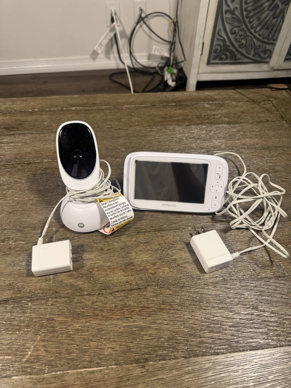 Motorola VM75 5.0" Wi-Fi Video Baby Monitor 2-Way Talk Very Good Condition