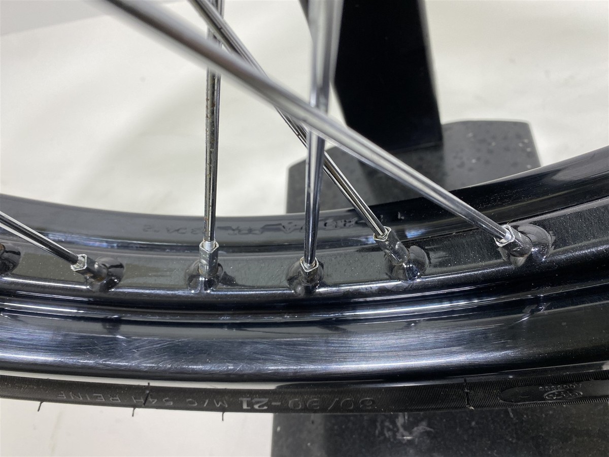 Harleyです。 P2 21尺 Harley-Davidson Softail Dyna Laced Front Wheel 21x2.15 Black