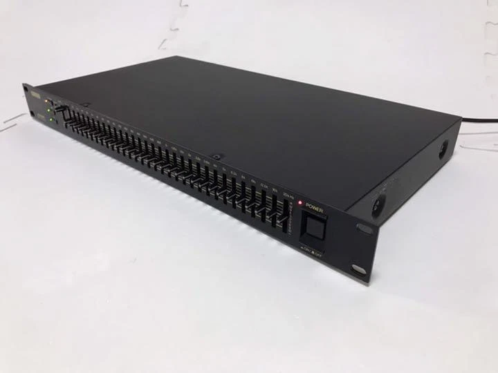 YAMAHA GQ1031C Graphic Equalizer 1/3 Oct 31 Band High Pass Filter 1U Rack Mount - Image 2 of 3