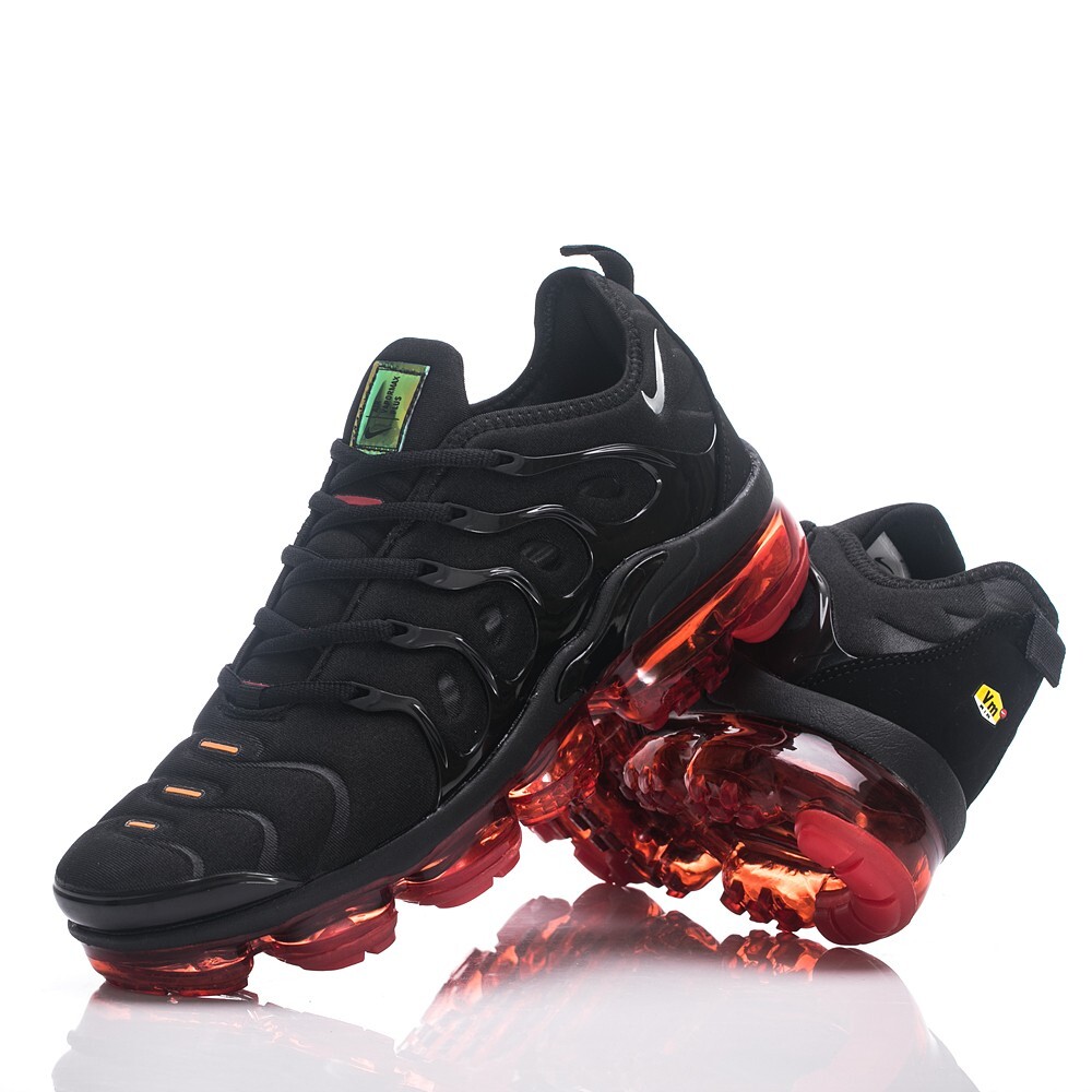New Nike air vapormax plus Black and red Men's Comfortable sports shoes