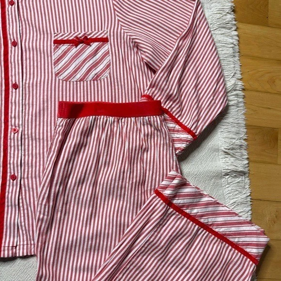 PINK Victoria’s Secret Red Candy Cane Christmas Stripe Velvet Trim Pajamas XL - Image 3 of 4
