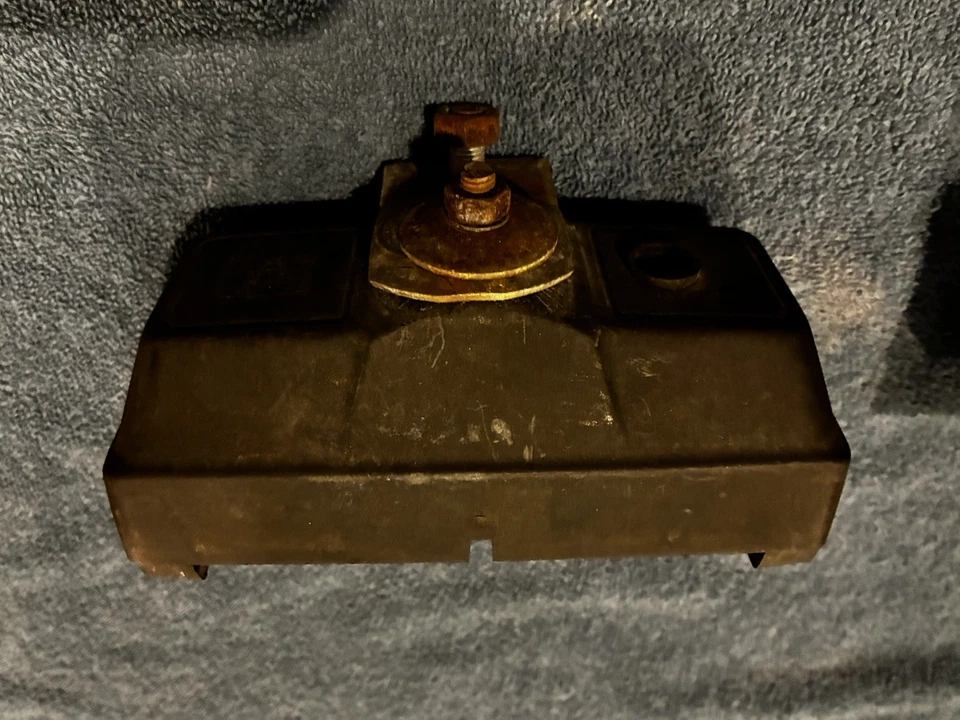 CARCAÇA USADA PARA FAROL DE NEBLINA BOSCH SAAB LE 1473A - Imagem 4 de 4