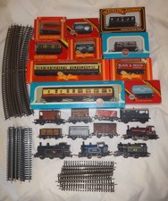 JOB LOT OO LOCOS RUNNERS WAGONS COACHES TRACK HORNBY BACHMANN etc USED