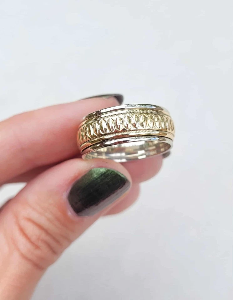 Alianza de boda unisex vintage tallada en dos tonos oro 14k talla 8,5 - 8,36 g Foto 3 de 4