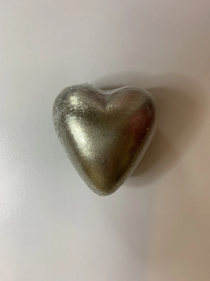 Estatueta Go for It floral vermelha 2x2 pedra resina colecionável arte coração bolso ficha - Imagem 3 de 3