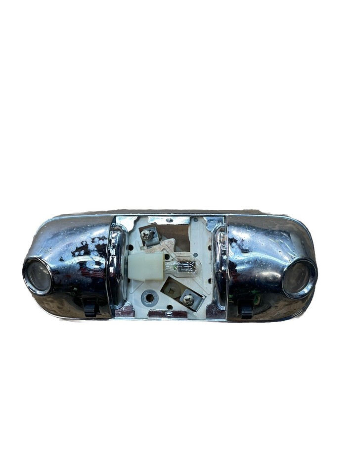 GENUINE Ford Truck interior Dome Light 88 89 90 91 92 93 94 95 96 F150