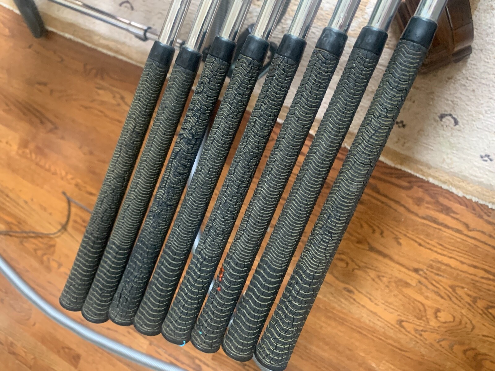 как выглядит VINTAGE SPALDING EXECUTIVE REGISTERED IRON SET 3-W фото