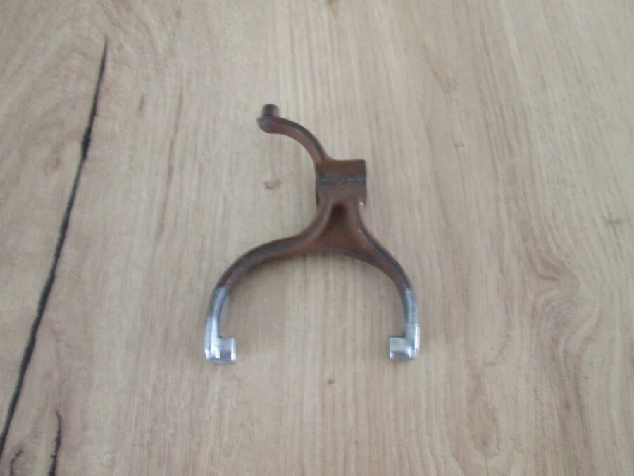 Horquilla Desde Caja De 4 Velocidades Desde BMW R 26 / R27/R 50 R 60/R 69 S - Imagen 2 de 2