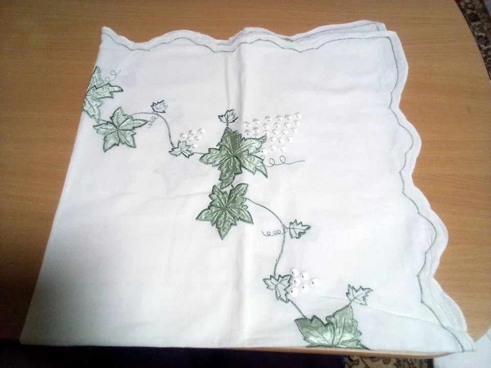 Mitteldecke 80 cm x 80 cm Motiv Weintrauben mit Blättern Tischdecke Nostalgie 