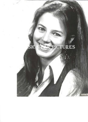 N732 Trish Van Devere close up Where's Poppa 1970 7.25 x 9.25 vintage photograph