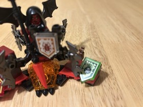 LEGO NEXO KNIGHTS: Ultimate Lavaria (70335) - Used
