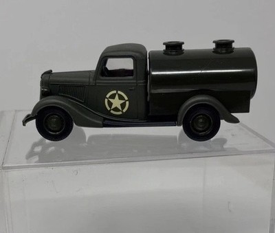 1936 Solido FORD V8 WW2 Model Truck.  Made In France W/case