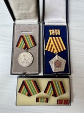 NVA DDR Orden Kampforden glatte Rückseite & Treue Dienste im Etui