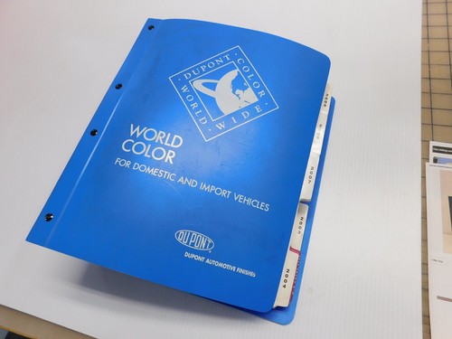 Dupont World Color Chip Book., Imports 2003 - 2007, in Binder