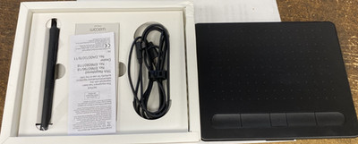 Wacom Intuos Drawing Tablet Pistachio/Black Graphics Tablet w/ Box  0108-12T