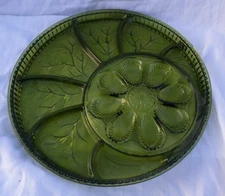 VTG DEVILED EGG RELISH TRAY INDIANA GLASS "TREE OF LIFE" AVOCADO GREEN MCM 13"