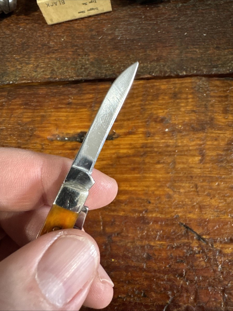 Case XX Tiny Trapper 62154W Knife Made In USA Jigged Bone Handles