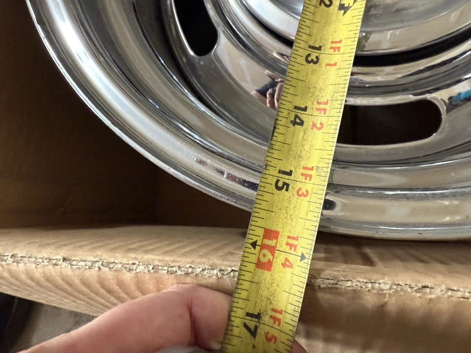 Ruedas Chevrolet Rally con tapa central cromada X 4 Foto 3 de 4