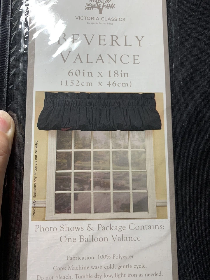 2 Victoria Classics Beverly Cenefa Globo Negro 60 x 18 Foto 4 de 4