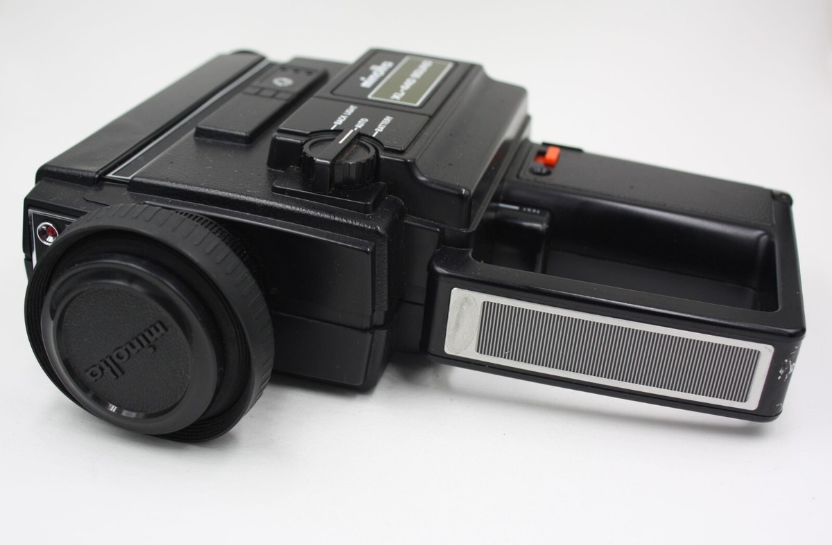 Minolta XL-440 Sound Super 8 Movie Camera 8.5-34mm + Microphones