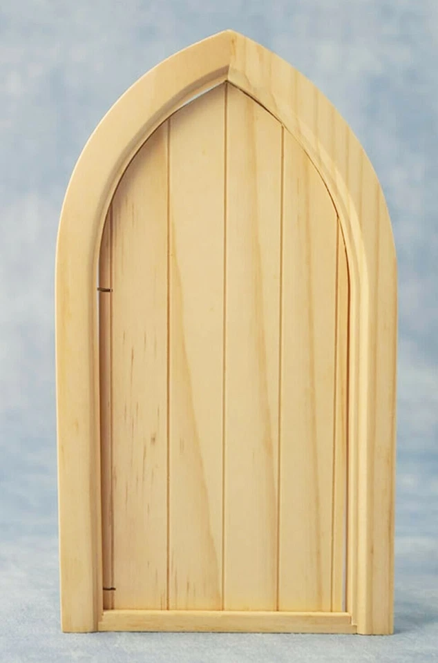 Opening Cumberland Door With Gothic Arch Design 1:12 Scale Tumdee Dolls House 52 - Image 2 of 4