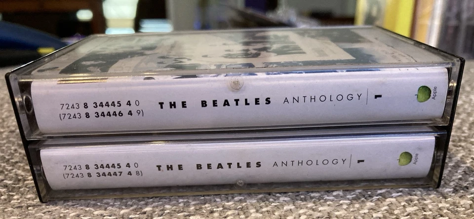The Beatles - Anthology 1995 BOXED double cassette APPLE / EMI  MINT AS NEW - Image 2 of 4