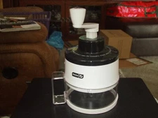 Dash Hand Crank Food Processor with Blades