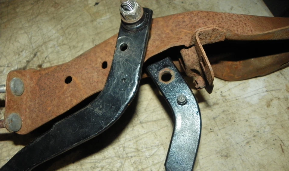 CAMARO Z28 FIREBIRD TRANS AM 4 SPEED CLUTCH PEDALS Z BAR & CLUTCH ROD ORIGINAL - Image 4 of 4