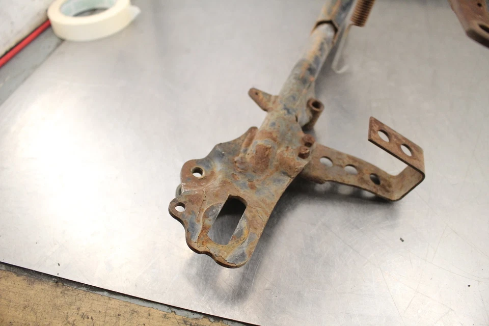 1978 Yamaha DT100 SWINGARM SWING ARM SUSPENSION S784 Foto 3 de 4