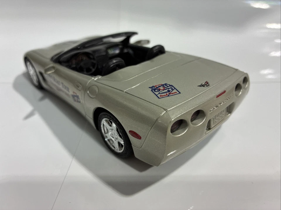1999 Corvette Dealer modelo promocional carro 1/25 C5 Bloomington Gold Road Tour caixa original - Imagem 4 de 4
