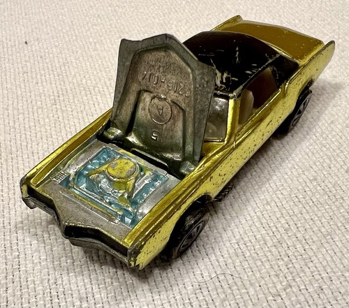 1968 Hot Wheels Redline Custom Eldorado Yellow w/ White Interior US - Picture 7 of 8