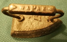 Vintage Wapak No. 7 Sad Iron Cast Iron Estate sale find Very Nice 