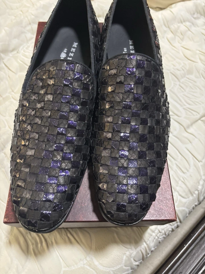 Mocasines Mezlan de piel de serpiente tejida púrpura y marrón talla 11 Foto 2 de 4