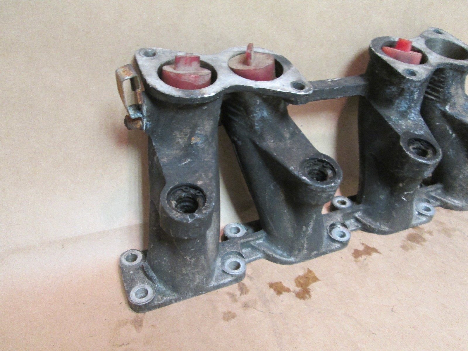 Ferrari Mondial QV - LH Intake Manifold # 117500