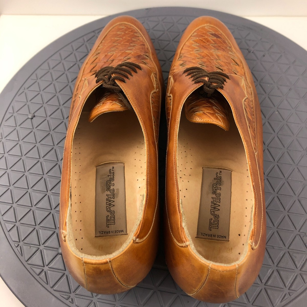 The Wild Pair Shoes Mens Size 10.5 Brown Leather Slipon Lace  display picture 2